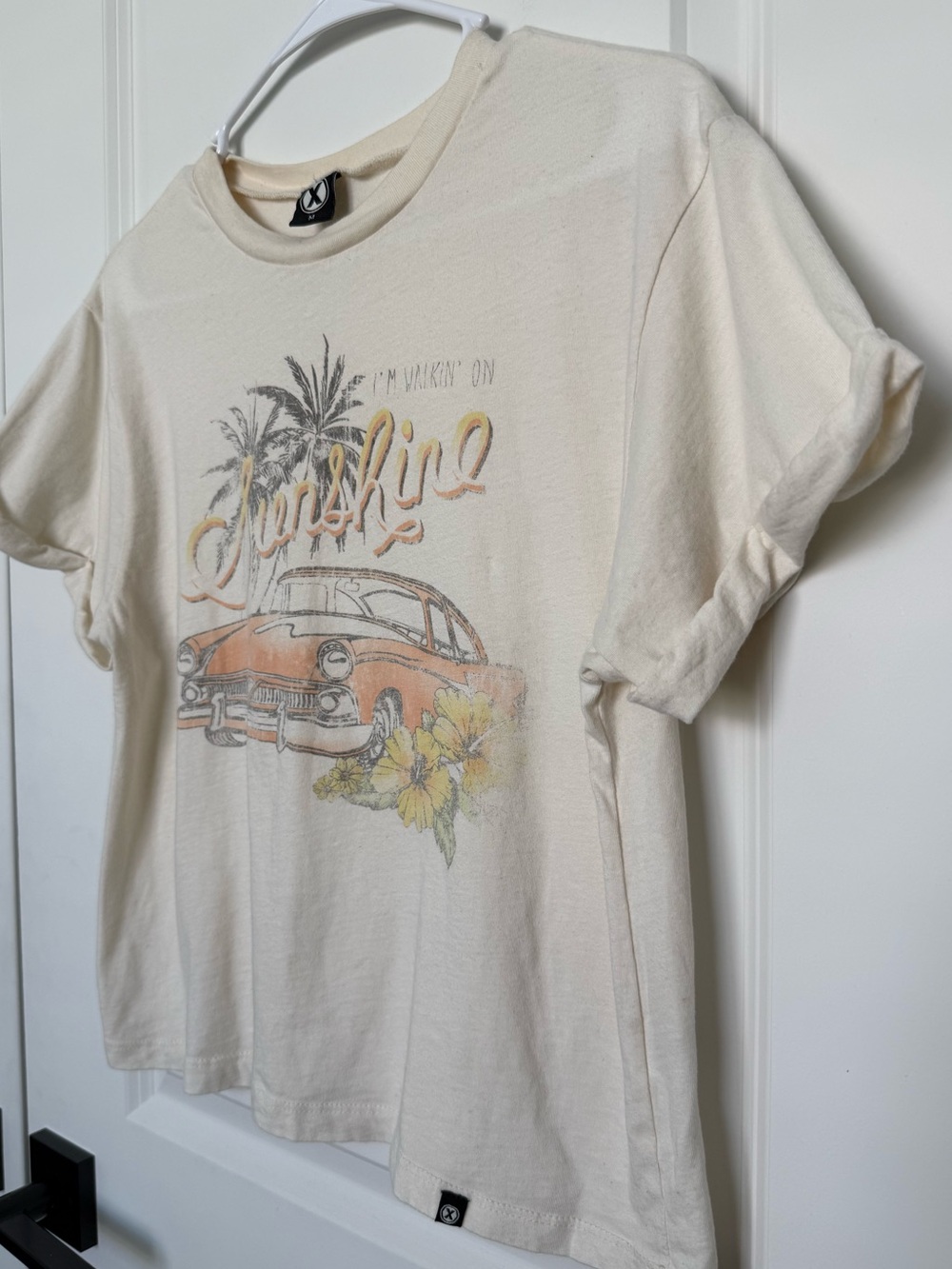 Walkin’ on Sunshine Retro Graphic Tee Cream Orange Yellow Size Medium